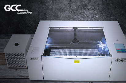 Настольный лазерный гравер GCC LaserPro - E200